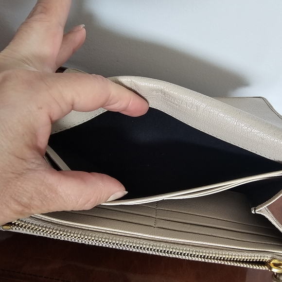 Authentic BALENCIAGA Metallic Edge Long snap wallet. - Picture 9 of 16